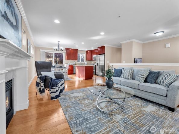 4032 152nd Place SW, Lynnwood WA 98087