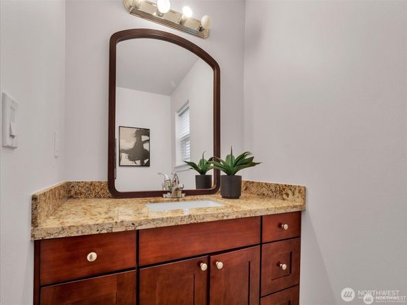 4032 152nd Place SW, Lynnwood WA 98087