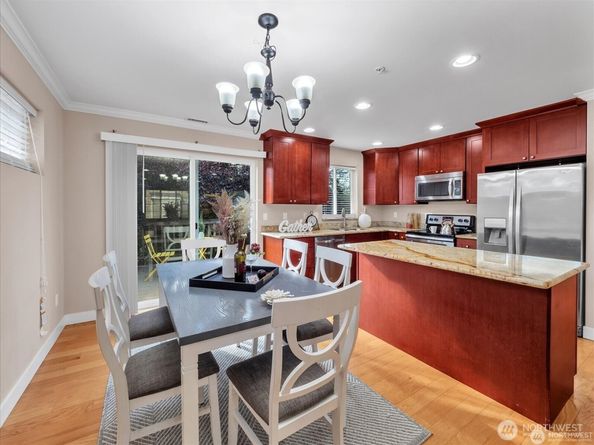 4032 152nd Place SW, Lynnwood WA 98087