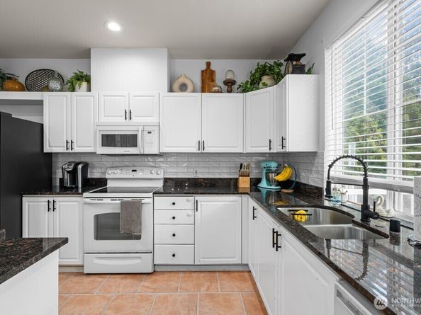 23228 59th Court S, Kent WA 98032