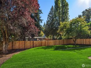 3976 154th Avenue SE, Bellevue WA 98006