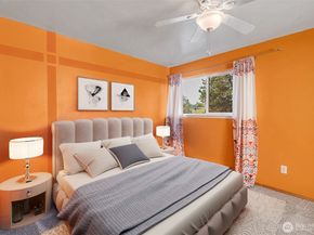 12240 SE 60th Street 41, Bellevue WA 98006