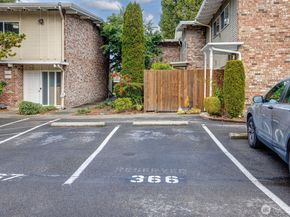 12240 SE 60th Street 41, Bellevue WA 98006