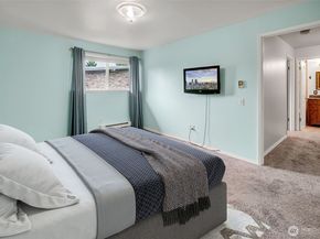 12240 SE 60th Street 41, Bellevue WA 98006