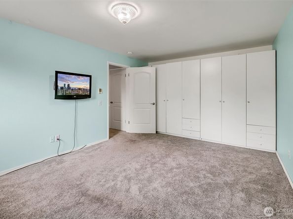 12240 SE 60th Street 41, Bellevue WA 98006