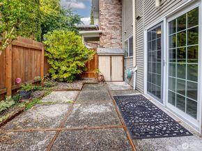 12240 SE 60th Street 41, Bellevue WA 98006