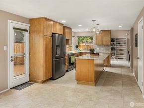 11526 114th Court NE 2A, Kirkland WA 98033