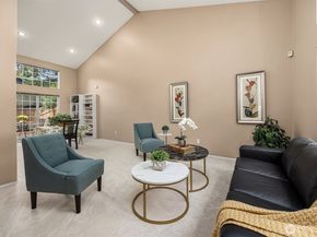 11526 114th Court NE 2A, Kirkland WA 98033