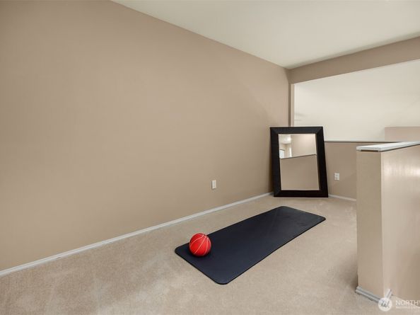 11526 114th Court NE 2A, Kirkland WA 98033