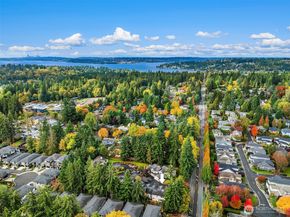 11526 114th Court NE 2A, Kirkland WA 98033
