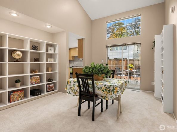 11526 114th Court NE 2A, Kirkland WA 98033