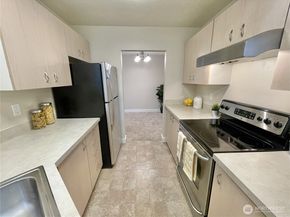 5300 Harbour Pointe Boulevard 311H, Mukilteo WA 98275