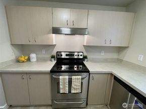 5300 Harbour Pointe Boulevard 311H, Mukilteo WA 98275