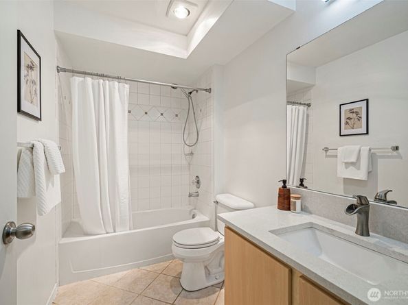 600 N 85TH Street 204, Seattle WA 98103