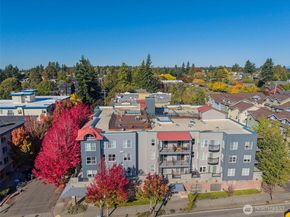 600 N 85TH Street 204, Seattle WA 98103