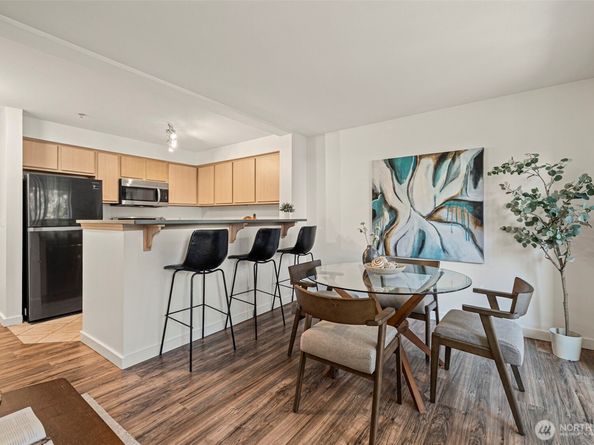 600 N 85TH Street 204, Seattle WA 98103