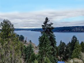 13542 40th Avenue NE, Seattle WA 98125