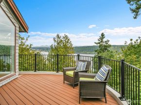 13542 40th Avenue NE, Seattle WA 98125