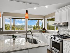 13542 40th Avenue NE, Seattle WA 98125