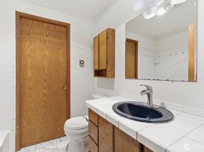 9110 NE Shore Drive, Indianola WA 98342