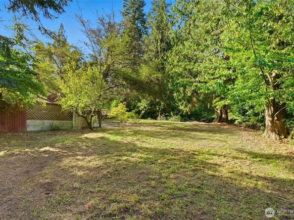 9110 NE Shore Drive, Indianola WA 98342