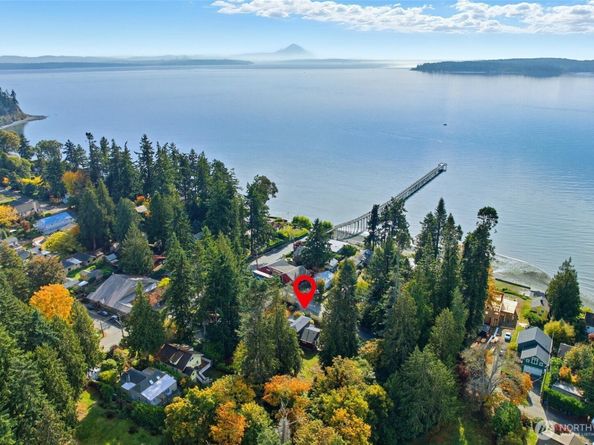 9110 NE Shore Drive, Indianola WA 98342
