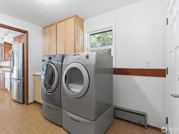 9110 NE Shore Drive, Indianola WA 98342