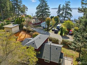 9110 NE Shore Drive, Indianola WA 98342
