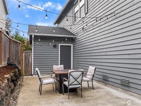 22538 NE 96th Street, Redmond WA 98053