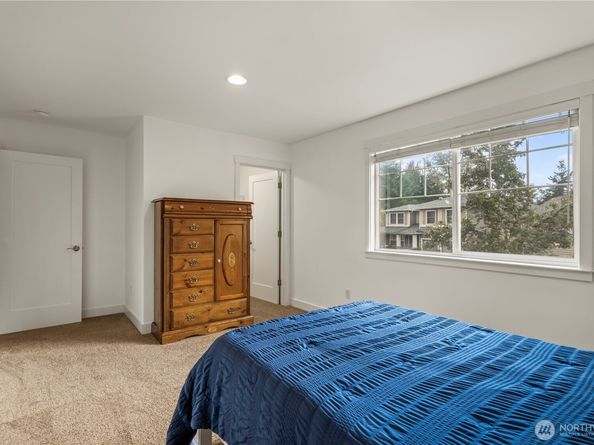 22538 NE 96th Street, Redmond WA 98053