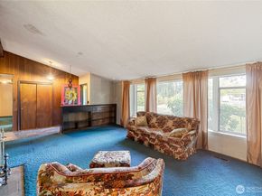 19631 121st Avenue SE, Kent WA 98031