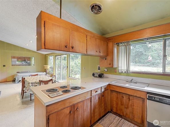 19631 121st Avenue SE, Kent WA 98031