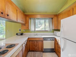 19631 121st Avenue SE, Kent WA 98031
