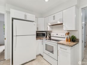 20608 SE 159th Street, Renton WA 98059