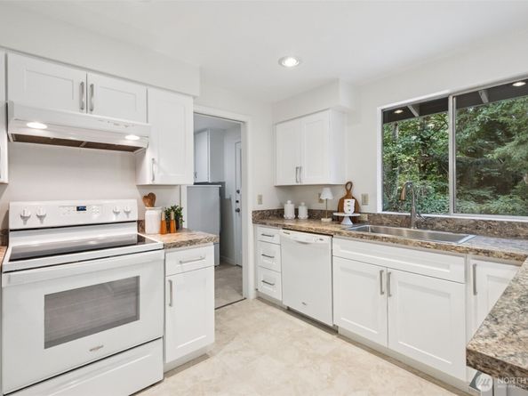20608 SE 159th Street, Renton WA 98059