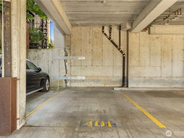 215 E 14th Avenue E 401, Seattle WA 98112
