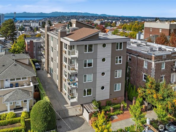 215 E 14th Avenue E 401, Seattle WA 98112