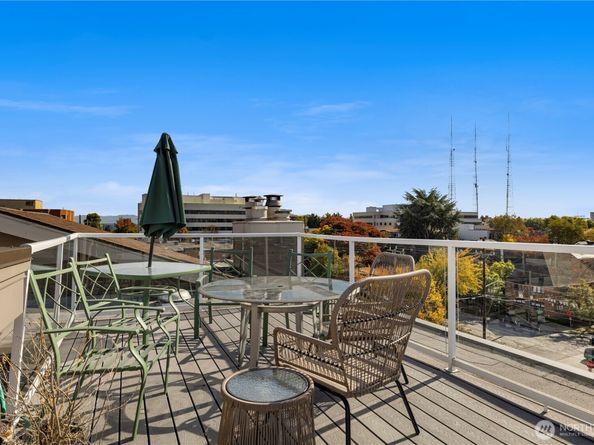 215 E 14th Avenue E 401, Seattle WA 98112