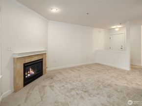 25025 SE Klahanie Boulevard B101, Issaquah WA 98029