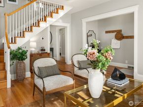 902 N 93rd Street, Seattle WA 98103