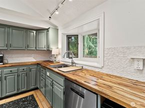 3102 16th Street SE, Auburn WA 98092