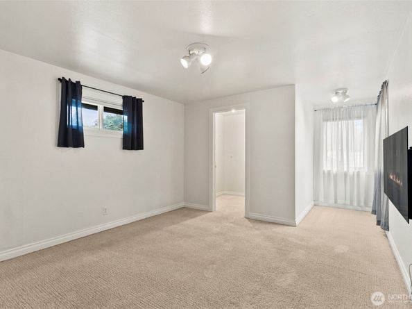 3102 16th Street SE, Auburn WA 98092
