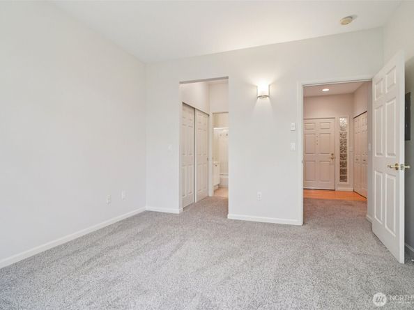 122 State Street S 208E, Kirkland WA 98033