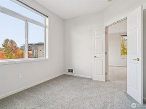 122 State Street S 208E, Kirkland WA 98033