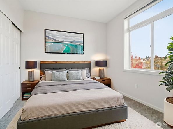 122 State Street S 208E, Kirkland WA 98033