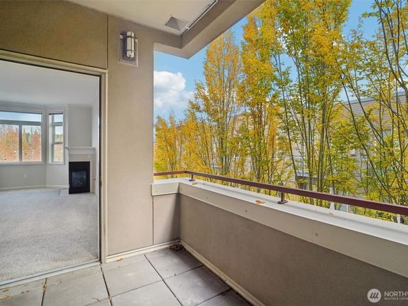 122 State Street S 208E, Kirkland WA 98033