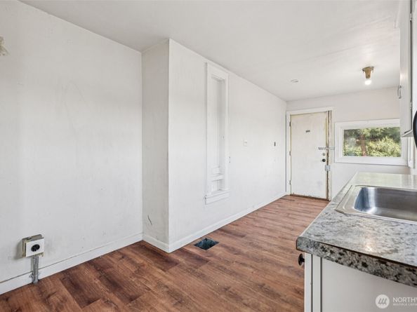 1234 S Director Street, Seattle WA 98108