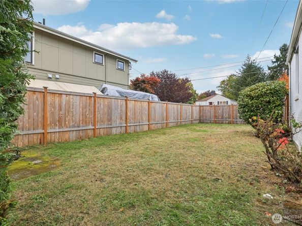 819 NW 80th Street, Seattle WA 98117