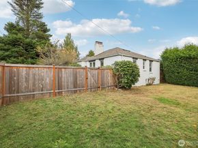 819 NW 80th Street, Seattle WA 98117