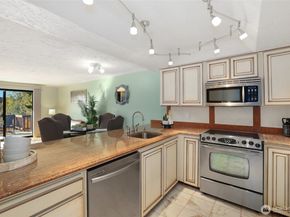 1207 S 308th Street 41, Federal Way WA 98003